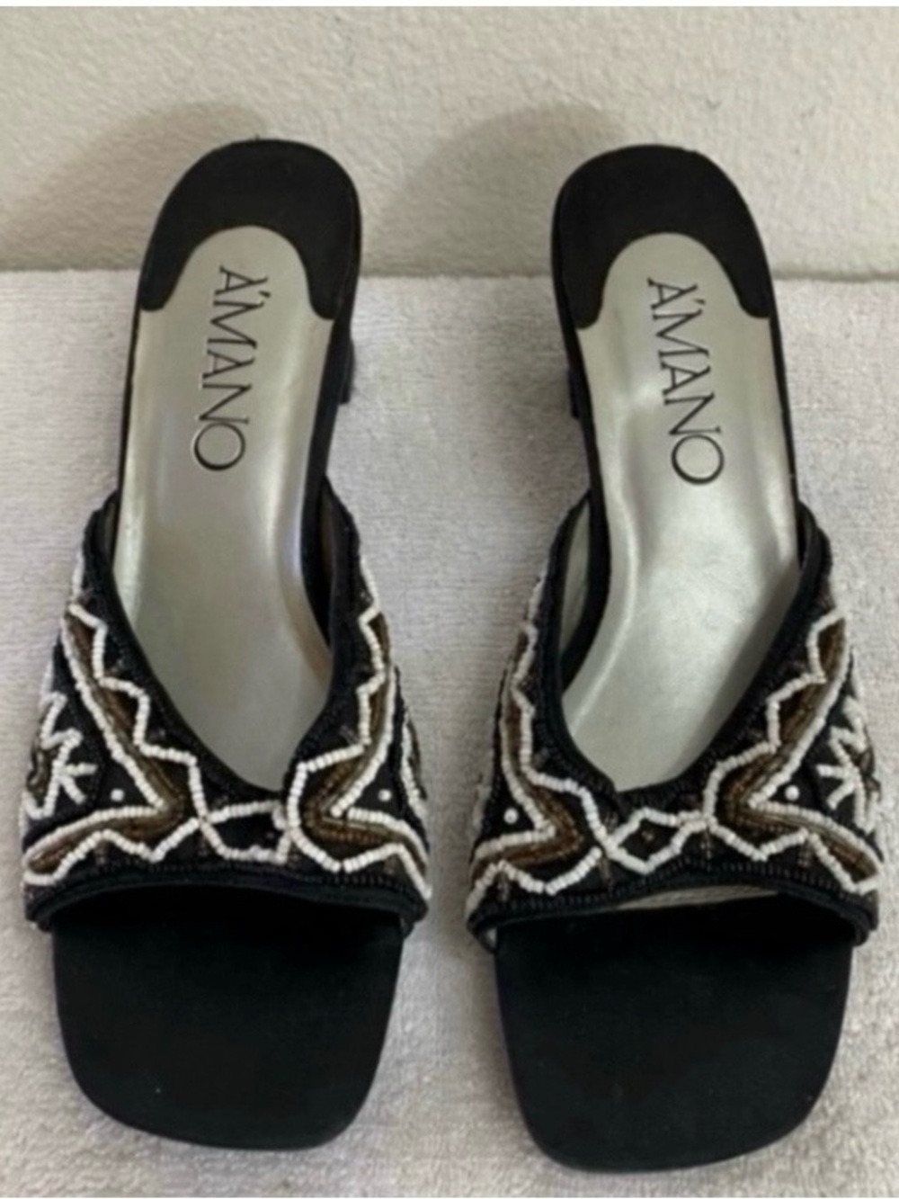 Vintage Amano Womens Black Beaded Square Toe Chunky Heel Sandals Size 8.5 Boho